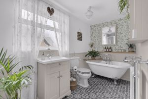 Photo 24- click for photo gallery